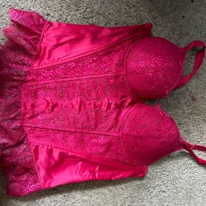 pink pretty little things vs top different view